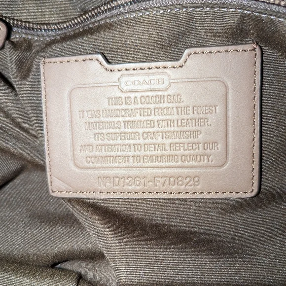 AUTHENTIC COACH MENS CAMDEN ORANGE CANVAS LARGE MESSENGER BAG #70829 GUC - Picture 9 of 16